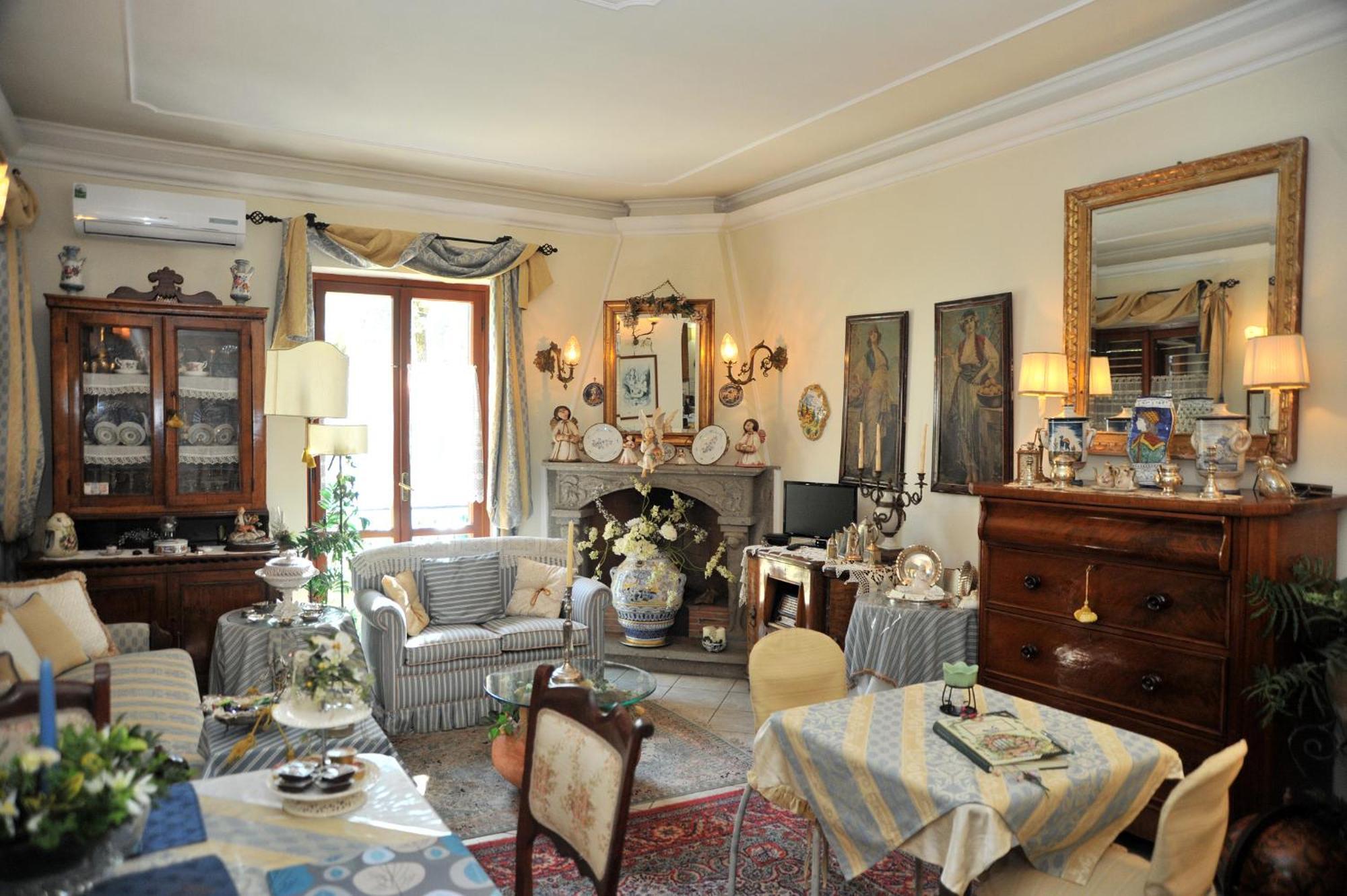 مبيت وإفطار فليتري Casa Pontecorvi المظهر الخارجي الصورة